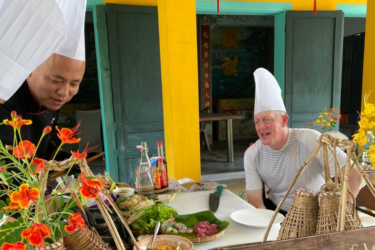 Hoi An Cooking Class with Organic Farm & Local Market
