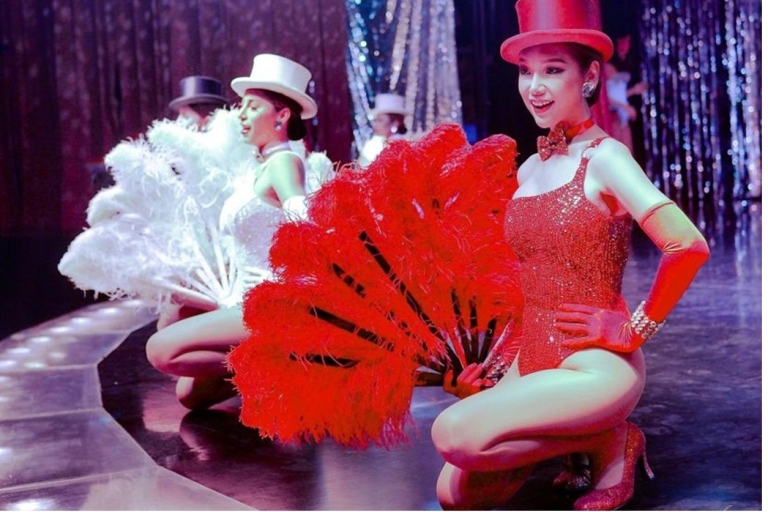 Bangkok: Calypso Cabaret Show with Thai Set Dinner Cabaret Show Ticket Only