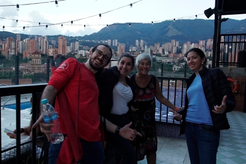 Medellín stadstour van 8 uur (transport + gids)