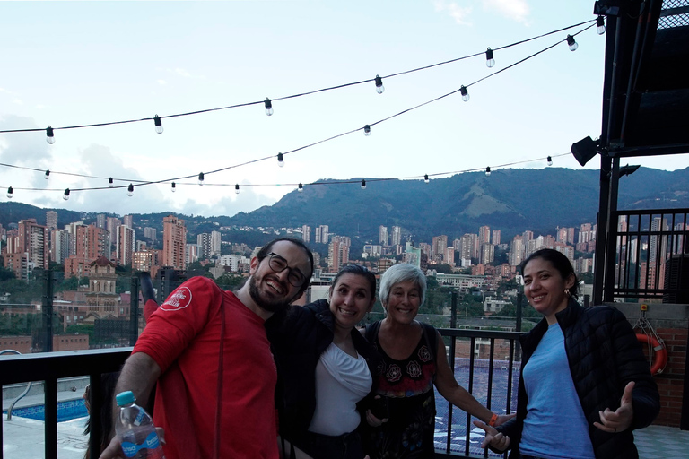 Medellín stadstour van 8 uur (transport + gids)