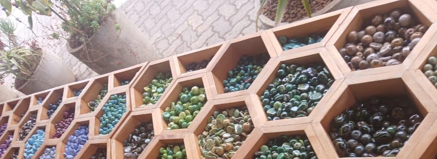 Nairobi : visite de l'usine de perles avec prise en charge et café