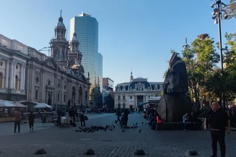 Santiago: Excursão a pé particular pela cidade, como um local!