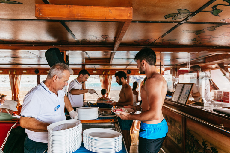 Depuis Adeje : croisière baleines et dauphins avec déjeunerVisite guidée sans prise en charge à l’hôtel