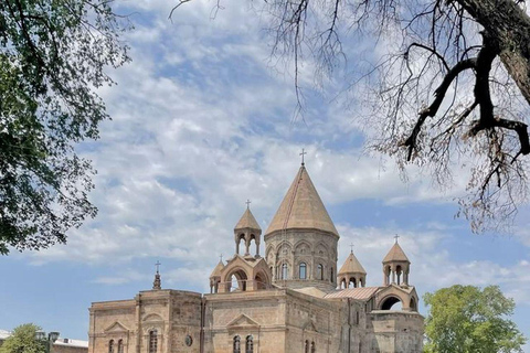 2 Countries in 1 Day:From Tbilisi to Armenia-Sevan & Yerevan