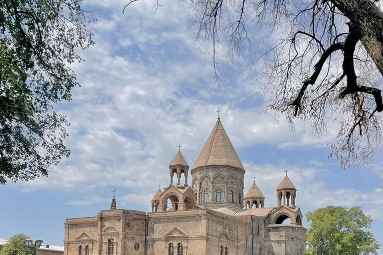2 Countries in 1 Day:From Tbilisi to Armenia-Sevan & Yerevan