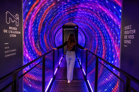 Musée de l'Illusion Entry Ticket with Audio Guide