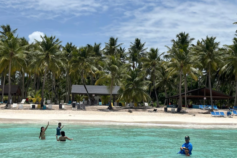 Punta Cana : excursion exclusive en catamaran privé vers l&#039;île de Saona - Service VIPPunta Cana : excursion exclusive en catamaran privé à l&#039;île de Saona – Service VIP