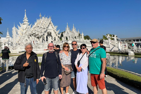 Chiang Rai:Guided Highlights Full-Day Tour-FREE LUNCH BUFFET Experience the Wonders of Chiang Rai with Free Thai Buffet