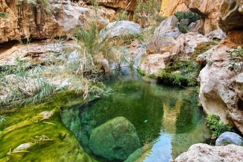 Muscat Oman Grand Canyon, Jebel Shams & Nizwa