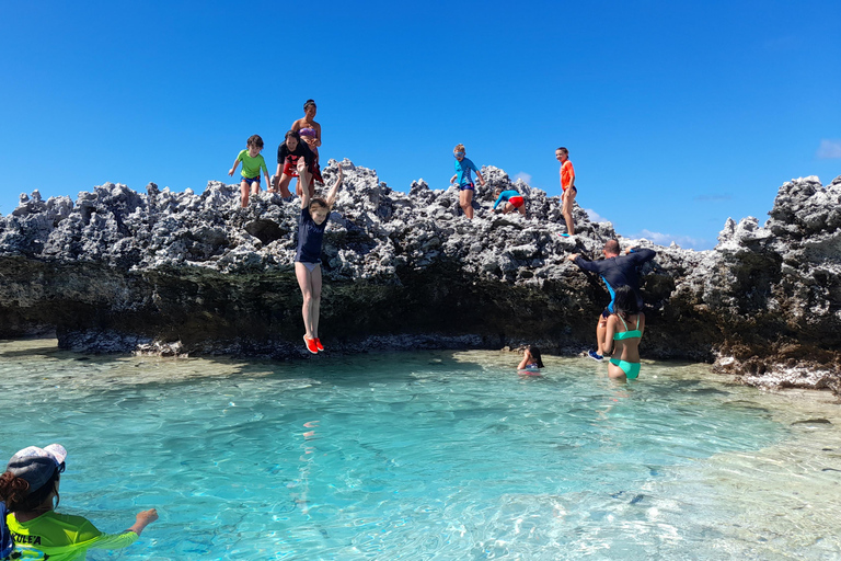 Île aux Récifs and its Natural Pools, Passe de Tiputa, and Aquarium Reef Island and its Natural Pools, Tiputa Pass, and Aquarium