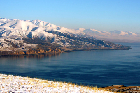 Prywatna wycieczka: Sevan, Sevanavank, Dilijan, Haghartsin, MiminoSewan, Sewanawank, stare miasto w Dilidżanie, Haghartsin, Mimino