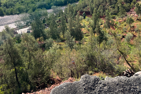 马拉喀什：乌里卡山谷一日旅行：导游徒步和午餐马拉喀什：奥里卡山谷一日旅行：导游徒步和午餐