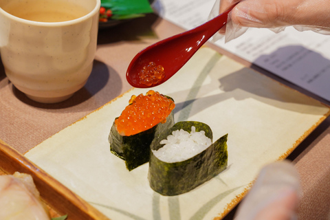 Kanazawa: Sushi Making Experience at Omicho Market