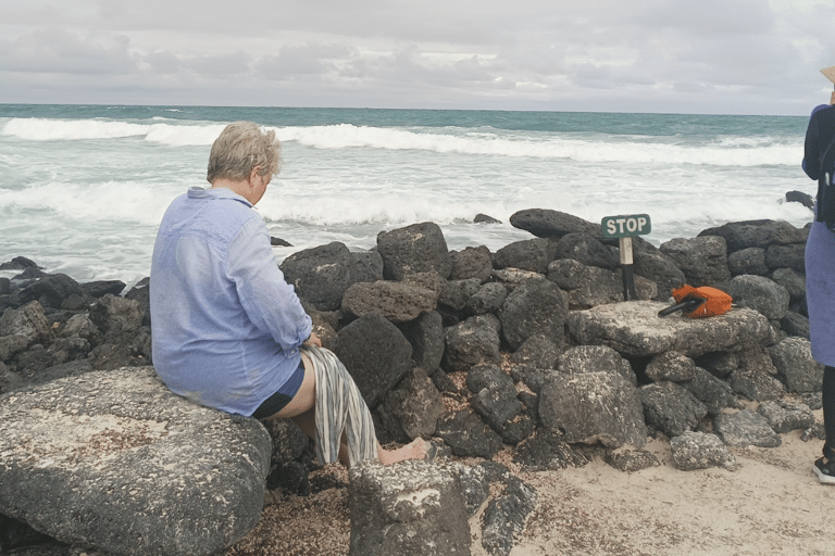 4 days tour in Galapagos Las Grietas and Tortuga Bay