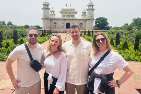 From Delhi: Private Taj Mahal & Agra Luxury Tour by Fortuner Tour with Toyota Fortuner and Tour Guide Only