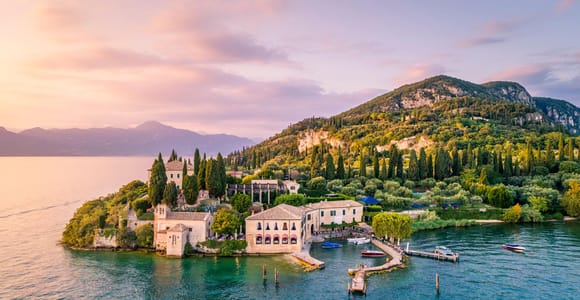 From Lazise: Private boat cruise to San Vigilio Bay