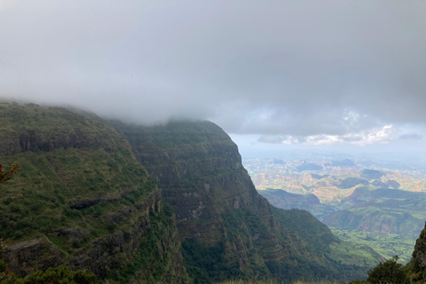 Simien Mountains: 4 Tage Trekking zum Simien Mountains ParkSimien Mountains: 4 Tage Trekking im Simien Mountains Nationalpark