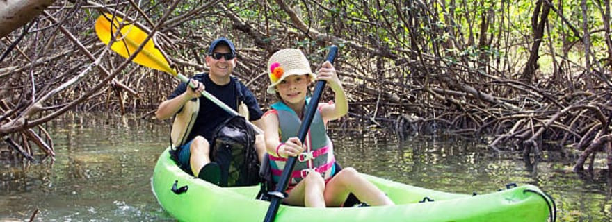 ZANZIBAR : Excursion en kayak dans la forêt de mangroves avec dégustation de fruits