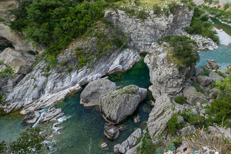 Kotor: Dagsutflykt och båtresa till Skadarsjön och BiogradFrom Herceg Novi