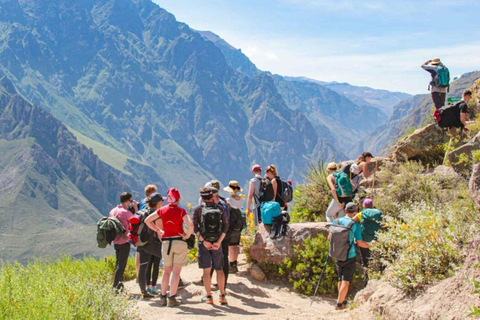 Senderismo de 2 días por el Cañón del Colca