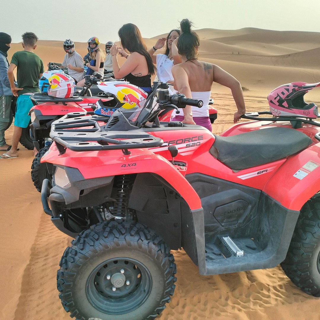 Marrakech : excursion de 3 jours dans le Sahara avec option chameau et quad - quad