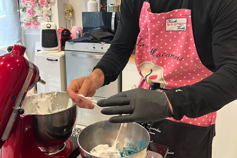 Parigi: Laboratorio di preparazione dei macaron di Montmartre