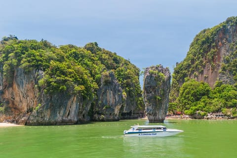 Phang Nga Bay: Private Speedboat Canoeing Experience