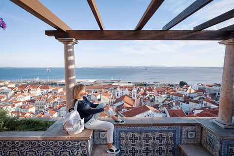 Lisbon: Private Tuk-Tuk Tour with Hotel/Cruise Port Pickup Whole City Tour