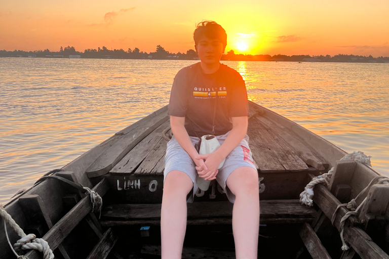 Floating Market, Flower Village Authentic Mekong Delta Tour