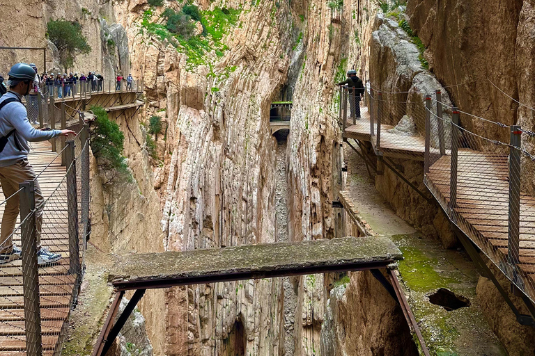 Málaga: Caminito del Rey Private Tour with Guide & Pickup