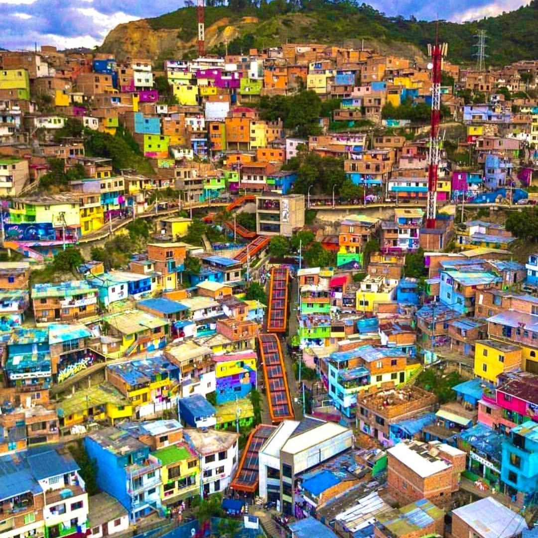 Colagem de mídia