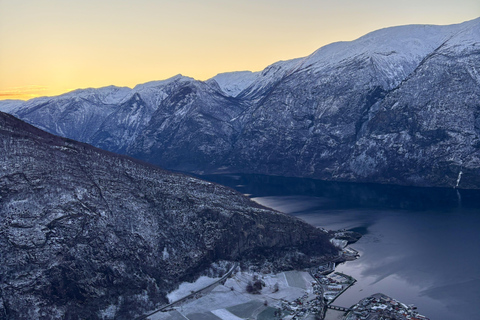 Bergen: Stegastein, Viking Village, Flåm & Nærøyfjord Cruise