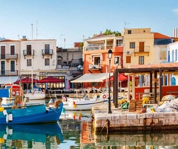 Puerto de Souda a la Ciudad de Rethymno 4 ó 5 Horas &Kournas Tour Privado