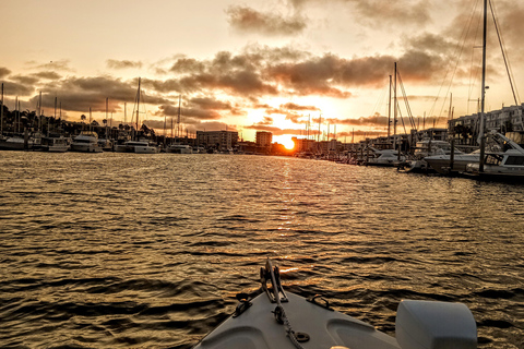 Marina Del Rey: Cruzeiro de barco acolhedor com bebida quente e sobremesaPasseio de barco romântico com vinho e charcutaria