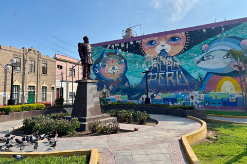 Lima: Adventures in Chorrillos – Guided Walk & Boat Tour