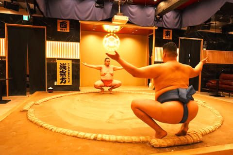 Tokyo: Luxury Sumo Show Experience & Japanese cuisine & Drink - Image 2