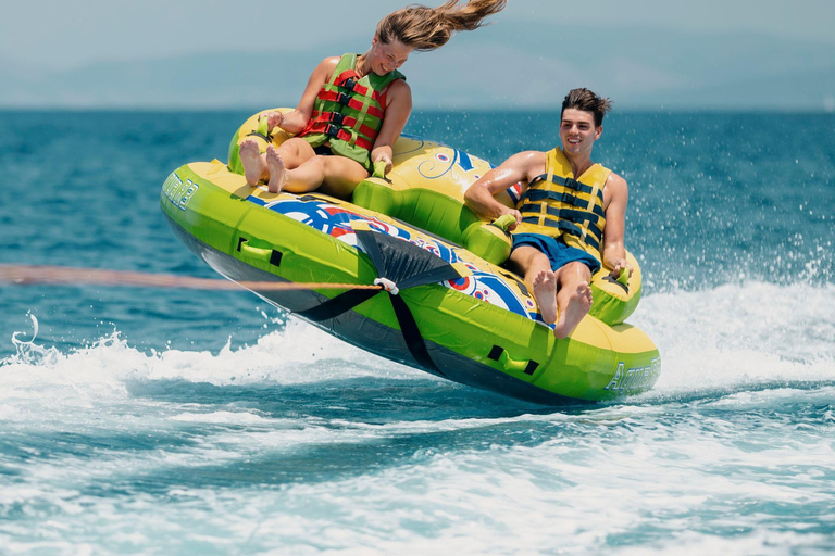 Mirissa: desporto aquático de alta velocidade com um OVNI loucoMirissa: Desporto aquático de alta velocidade com um OVNI louco