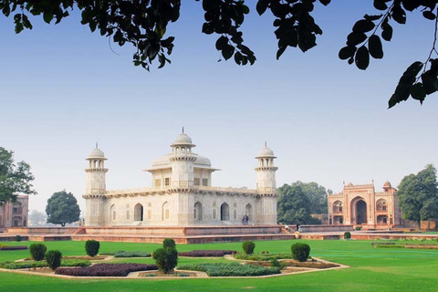 Agra: Tour guidato del Taj Mahal con opzione &quot;salta la fila&quot;.Tour privato del Taj Mahal tutto incluso da Nuova Delhi