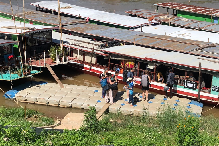 De Chiang Rai en barco lento a Luang Prabang 2 días 1 noche