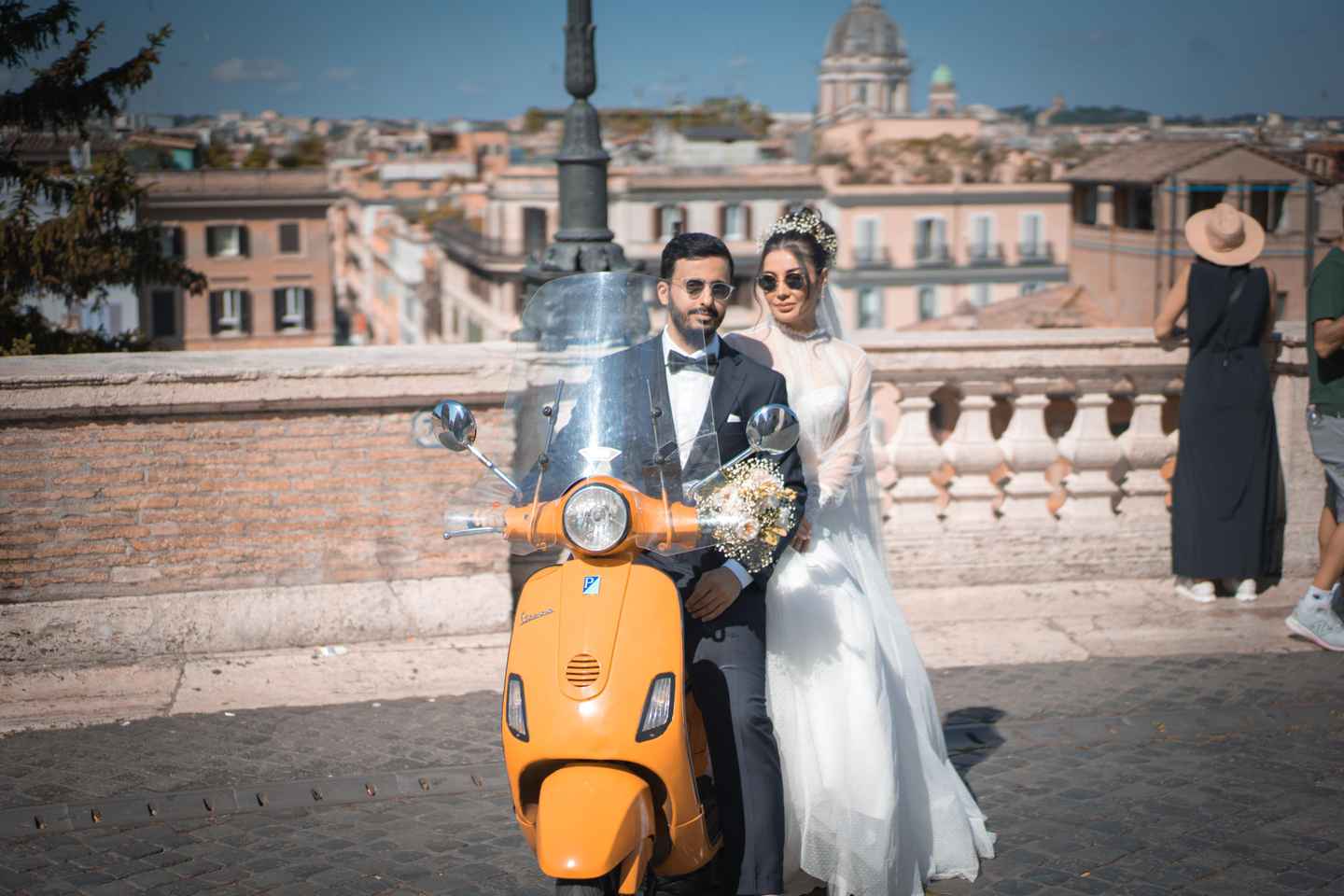 Rome: Vespa City Tour with Professional Photoshoot