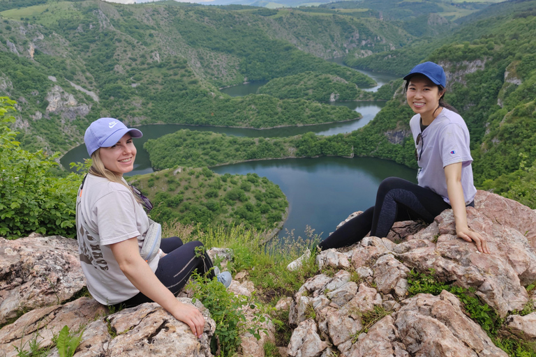 Serbien: Uvac-Schlucht-Tour mit Eishöhle und Bootsfahrt