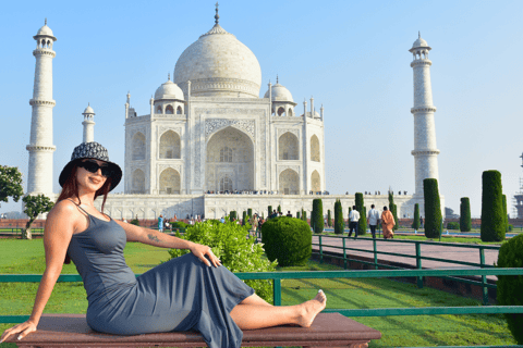 From Delhi: Taj Mahal &amp; Agra Private Day Trip with TransferFrom Delhi- Car with Driver and private Tour Guide