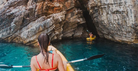 From Sant&#39;Angelo: Ischia Kayak Tour with Italian Aperitif