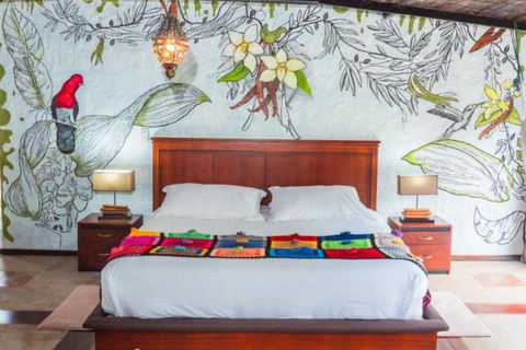 Riserva Yapakam: avventura guidata di 2 giorni con alloggioRiserva di Yapakam: avventura guidata di 2 giorni con alloggio