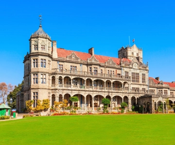 Scopri i sentieri coloniali di Shimla: tour guidato a piedi