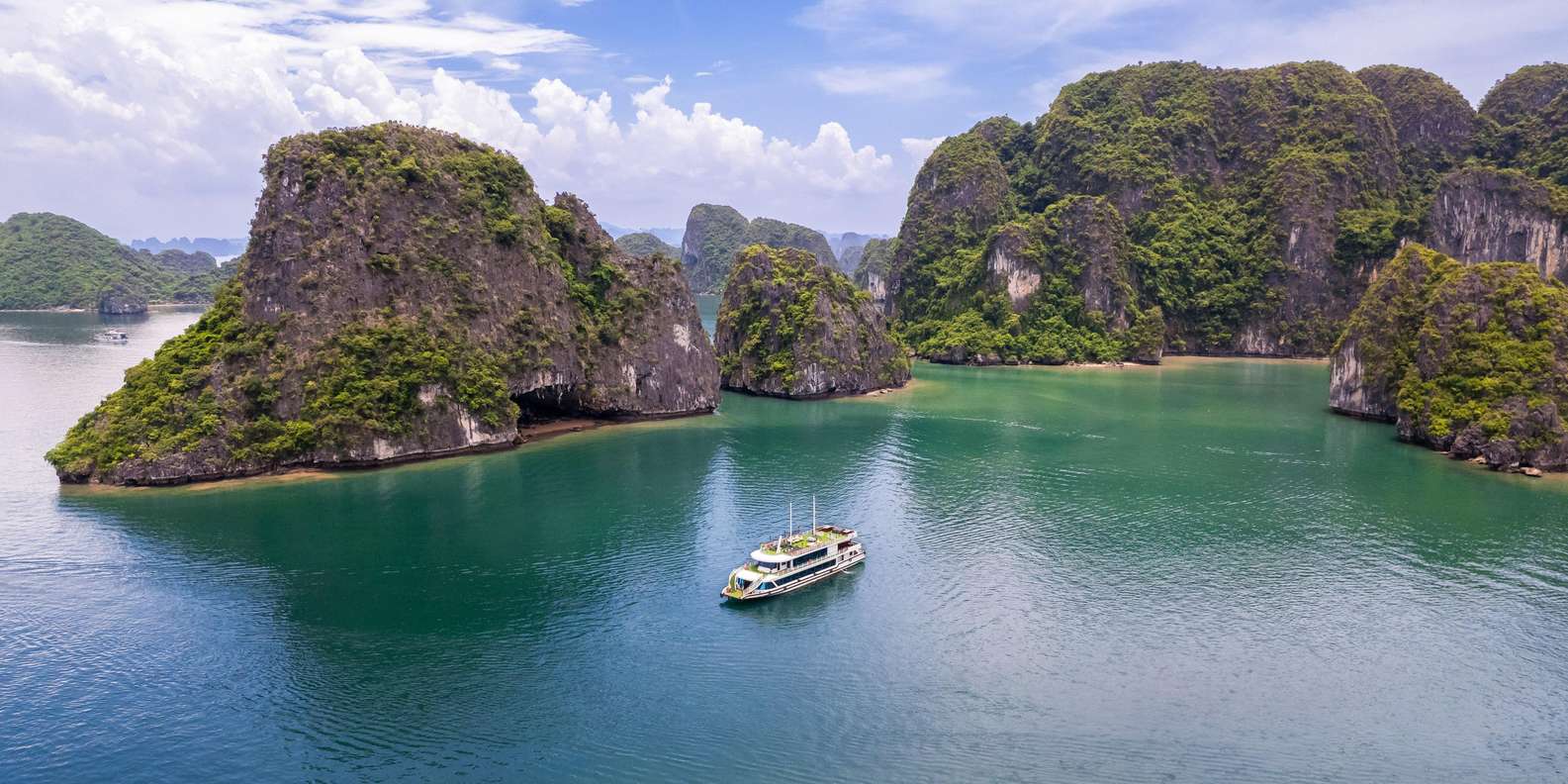 Hanoi: Ha Long Bay Day Cruise - Swimming, Meal, Kayaking