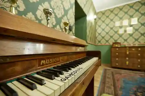 Nürnberg: Sherlock's Case Escape Room Game