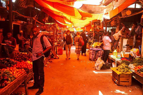 Zanzibar: tour a piedi di Stone Town con Freddie Mercury ...