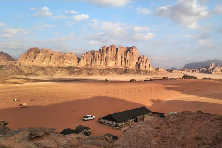 Wadi Rum: 4x4 Jeep Tour with Bedouin Camp Stay & Meals