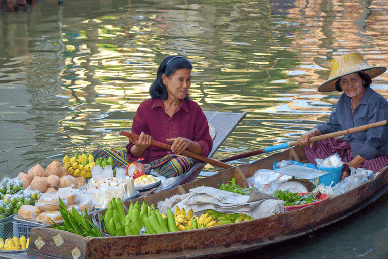 Pattaya Floating Market Ticket Admission Ticket + One-Way Rowing Boat